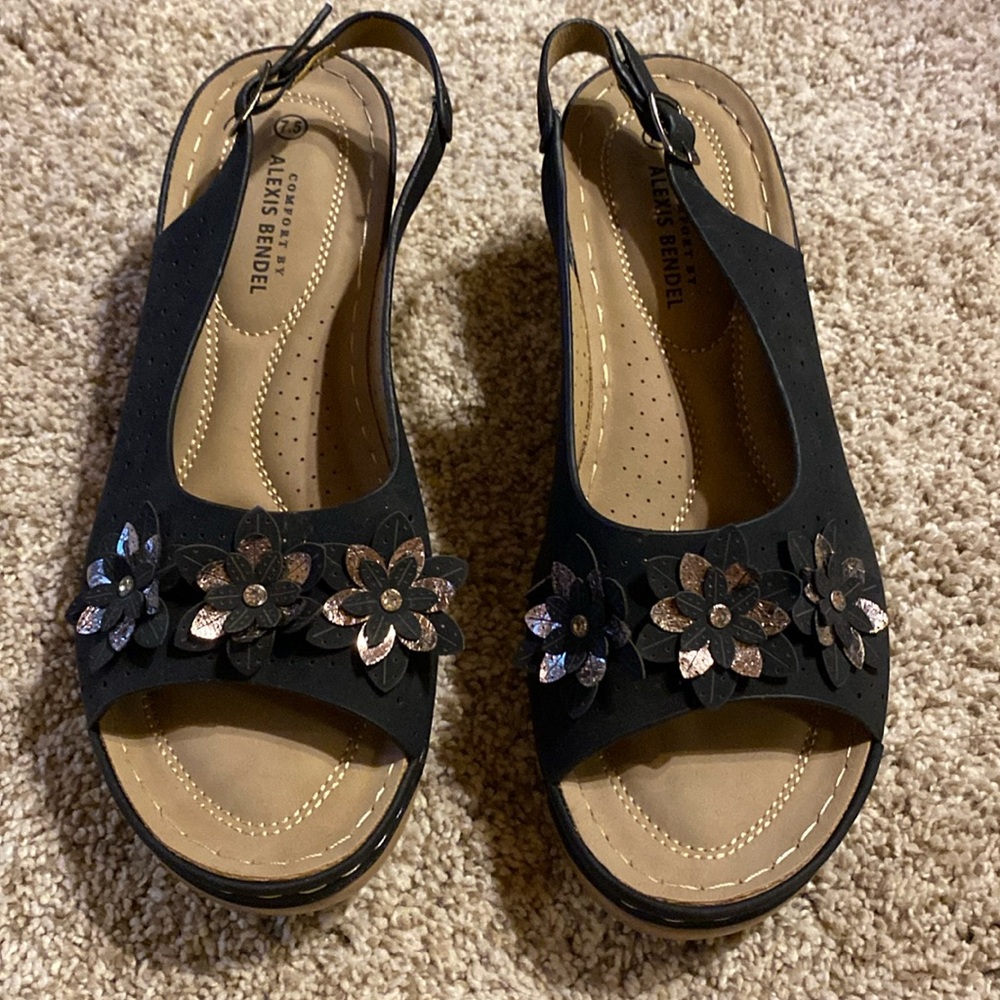 Comfort by Alexis Bendel